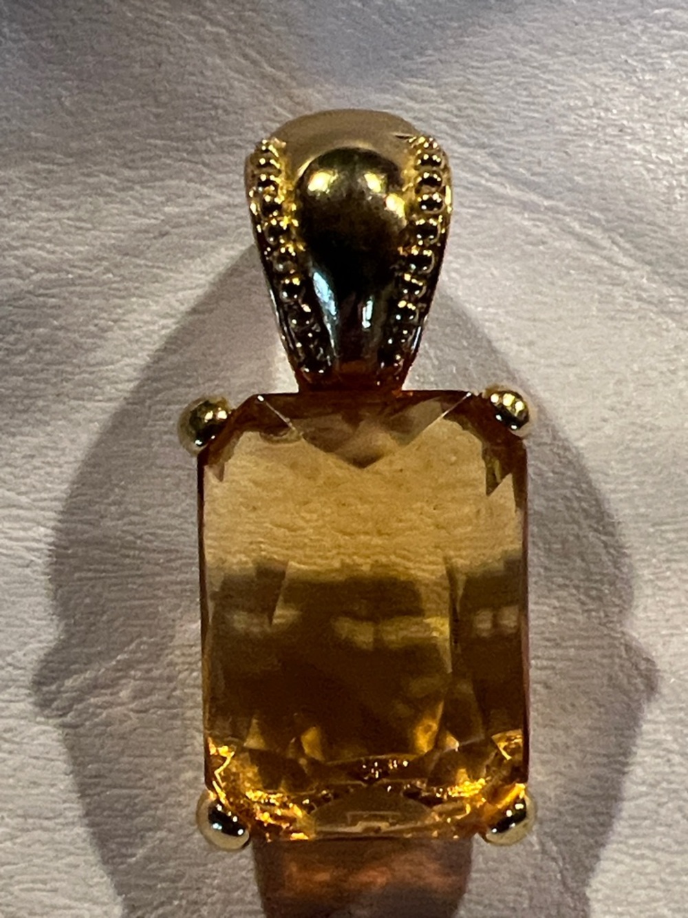 Vtg. Joan Rivers Gold Tone & Faceted Citrine Statement Pendant with necklace.